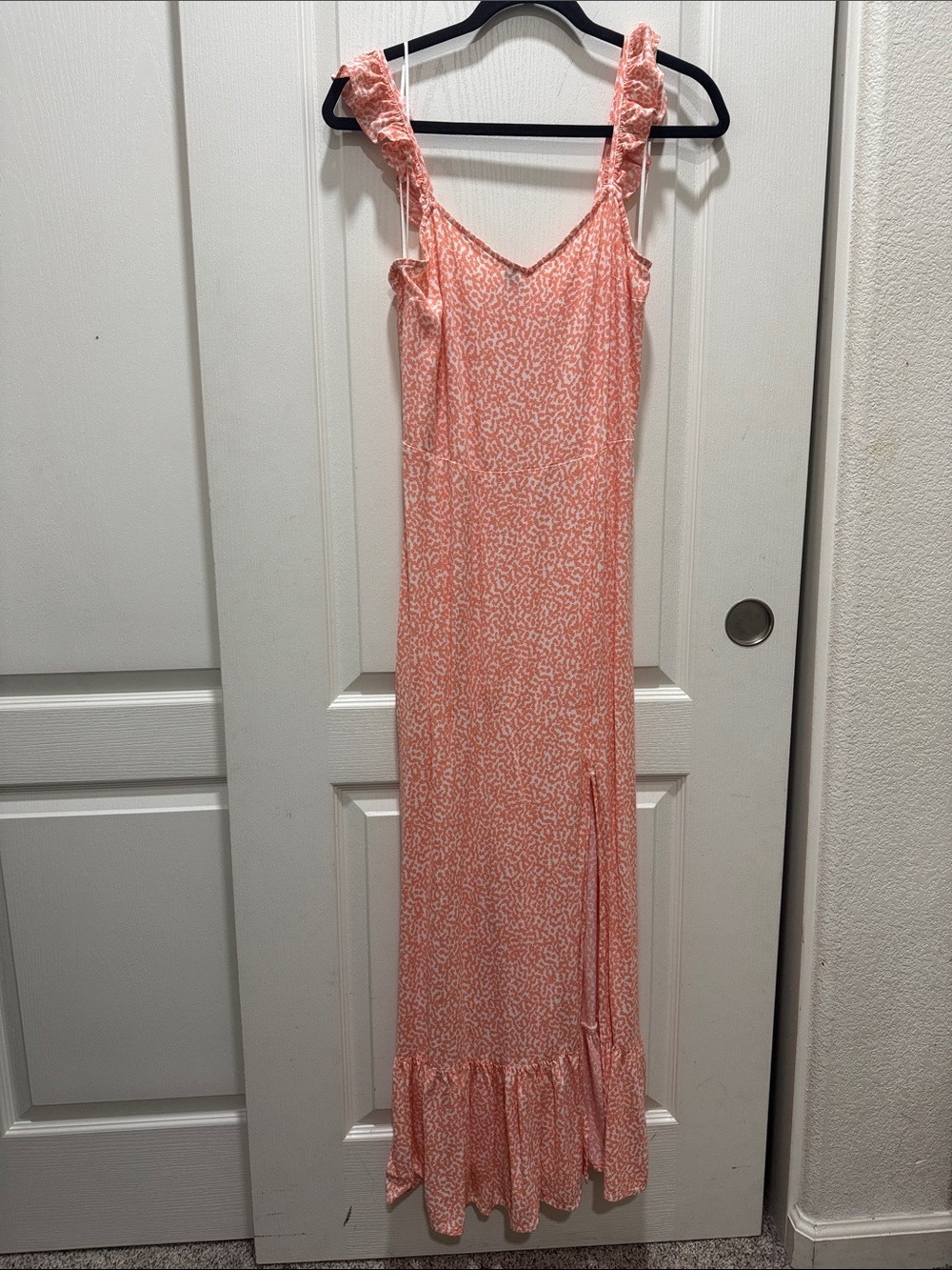 Express Coral Floral Maxi Dress M Ruffle Strap Smocked Boho